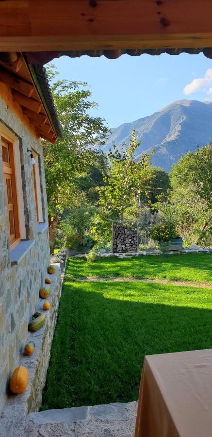Bujtina Peshtan Guesthouse&Camping Tepelene Exterior photo